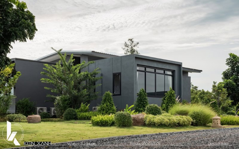 Ngoại thất Quân House với các đường nét mạnh mẽ dứt khoát