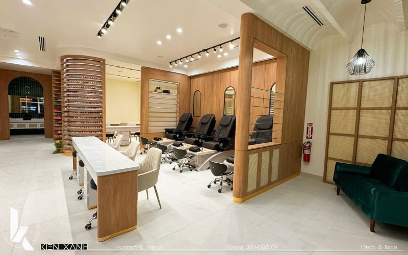 Khu vực làm nail tại Kosmo Spa được trang bị đầy đủ tiện nghi