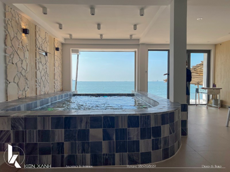 Khu vực hồ bơi và BBQ cho du khách